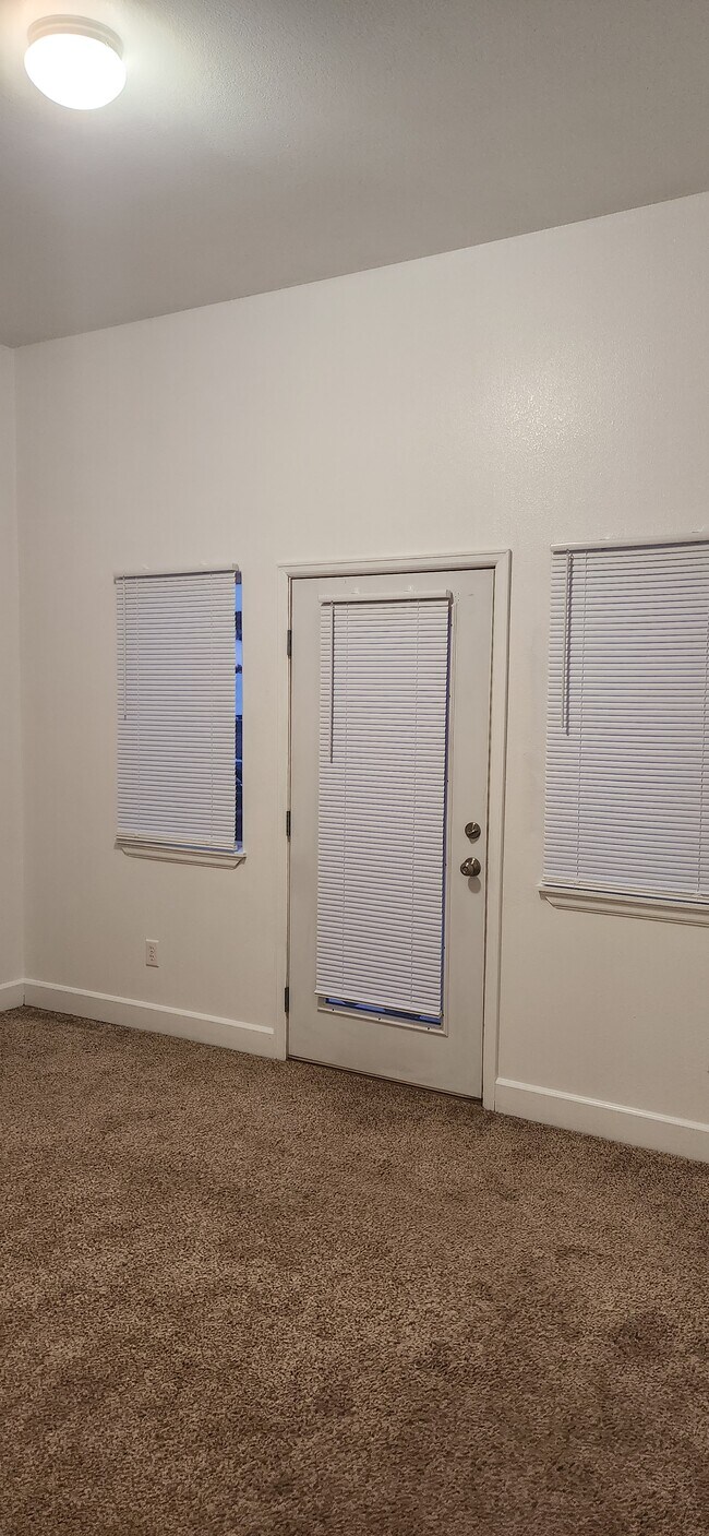 481 3rd St unit 2-3, Silverthorne, CO 80498 - photo 2