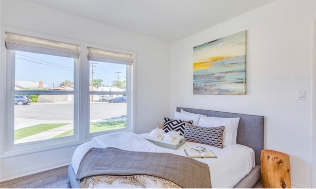 405 N Peach Knoll, Anaheim, CA 92805 - photo 3