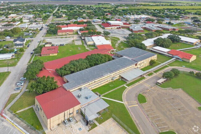 Mathis Elementary School serves students in grades Pre-K through 5th grade.