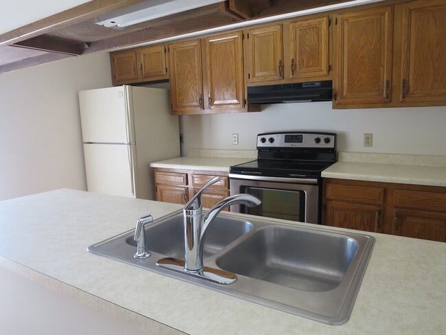 Eagle Brook, Knoxville, TN 37923 - photo 3