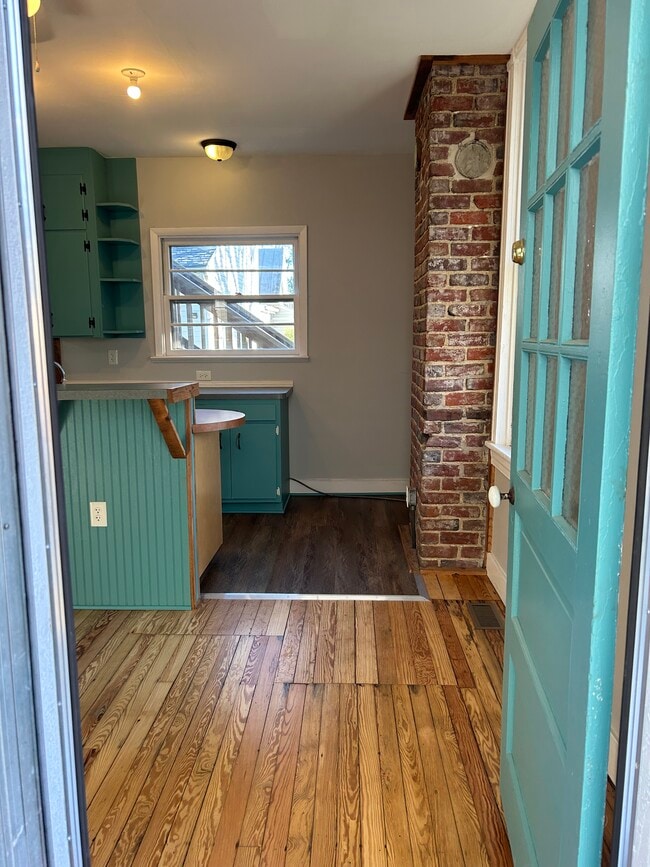 1103 Oakwood Ave unit . 1B, Richmond, VA 23223 - photo 3