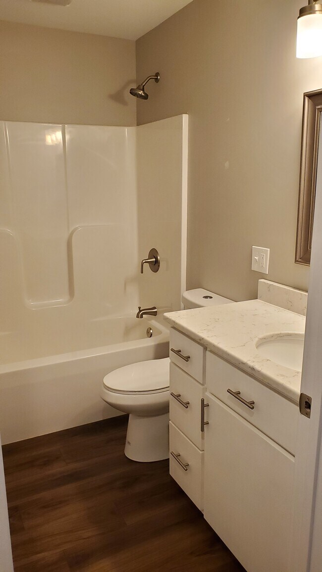 815 SW 1st St, Washington, IN 47501 - photo 6