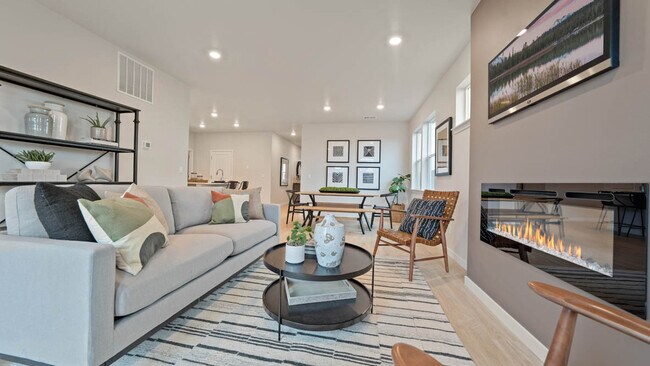 21649 SE Fuji Dr, Bend, OR 97702 - photo 4