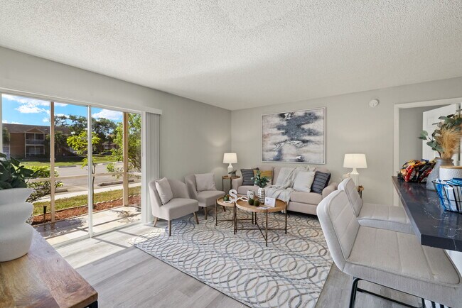 Coral Palms Apartments, Naples, FL 34116 - photo 5