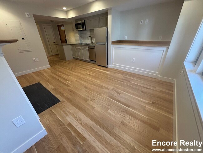 54 Jfk St unit 3, Cambridge, MA 02138 - photo 2
