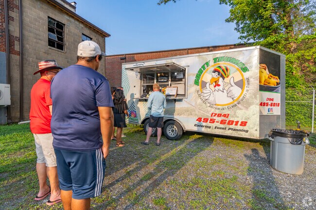 Durty Thumbs is a popular Jamaican stop near Green Park and they also have a food truck.