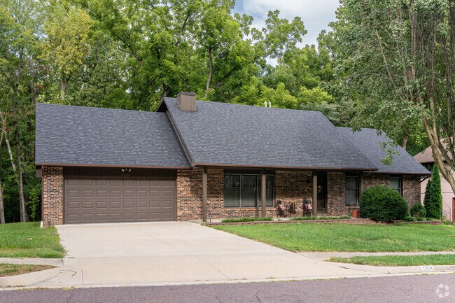 Modern architectural styles, like sharply angled roofs, are common in  Southwest Hills.