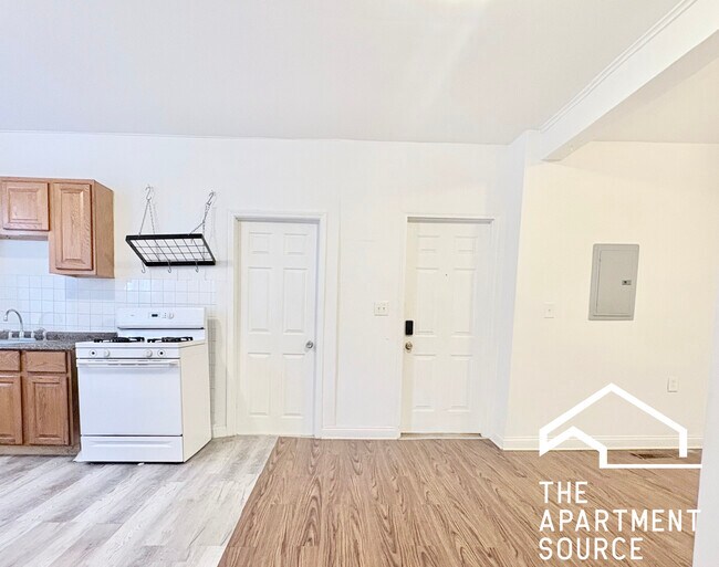 1900 S Throop St unit 9, Chicago, IL 60608 - photo 2