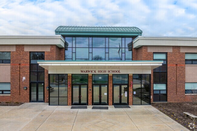 Warwick Senior High School received an overall grade of B+ from Niche.