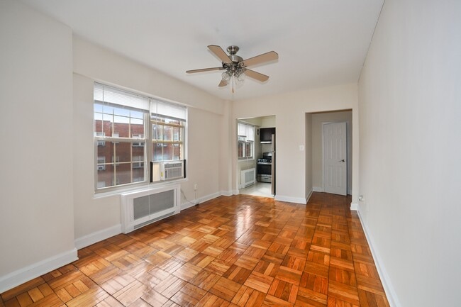 The Roberta, Washington, DC 20015 - photo 4