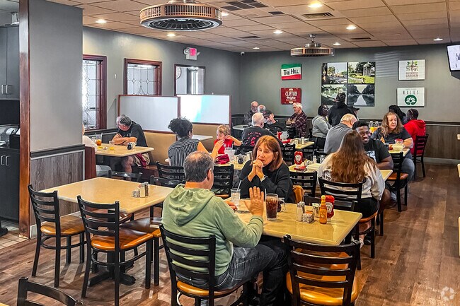 Since 1987, Chris’ Pancake & Dining opened in Clifton Heights to serve hungry locals.