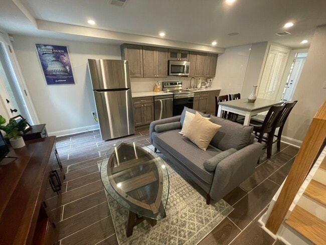 331 W St NE unit Basement, Washington, DC 20002 - photo 6