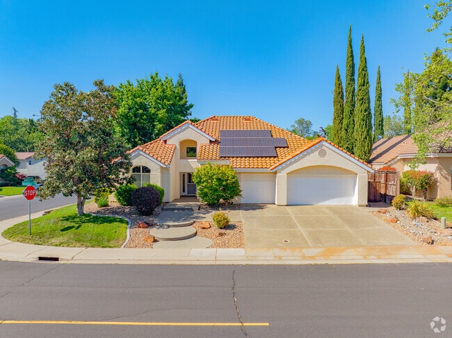 Many newer homes in Secret Ravine-Sierra Bluff have solar equipped.