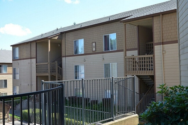 Pacific Pointe Apartments, Vancouver, WA 98663 - photo 2