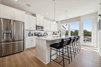 9462 Senator Royall Dr, Charlotte, NC 28262