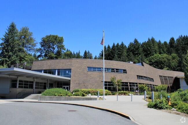 Machias Elementary School is in the Outlying Snohomish County neighborhood.