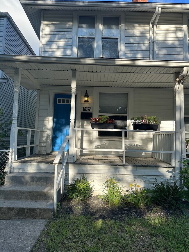 1857 Bruck St, Columbus, OH 43207