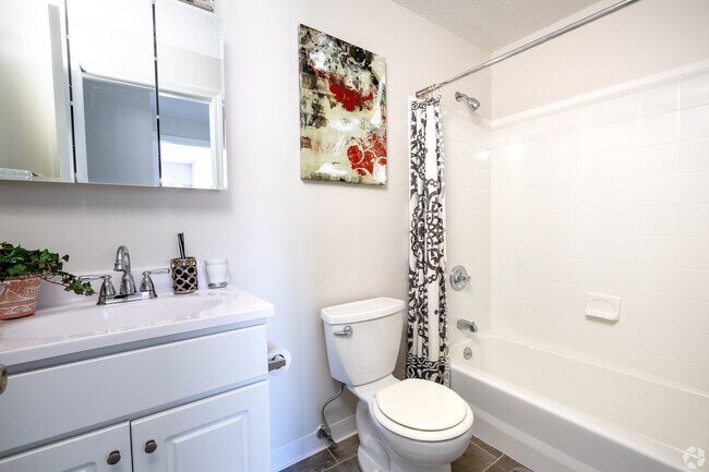 Pebblebrook - Heat, Water and Gas Included!, New Britain, CT 06053 - photo 6