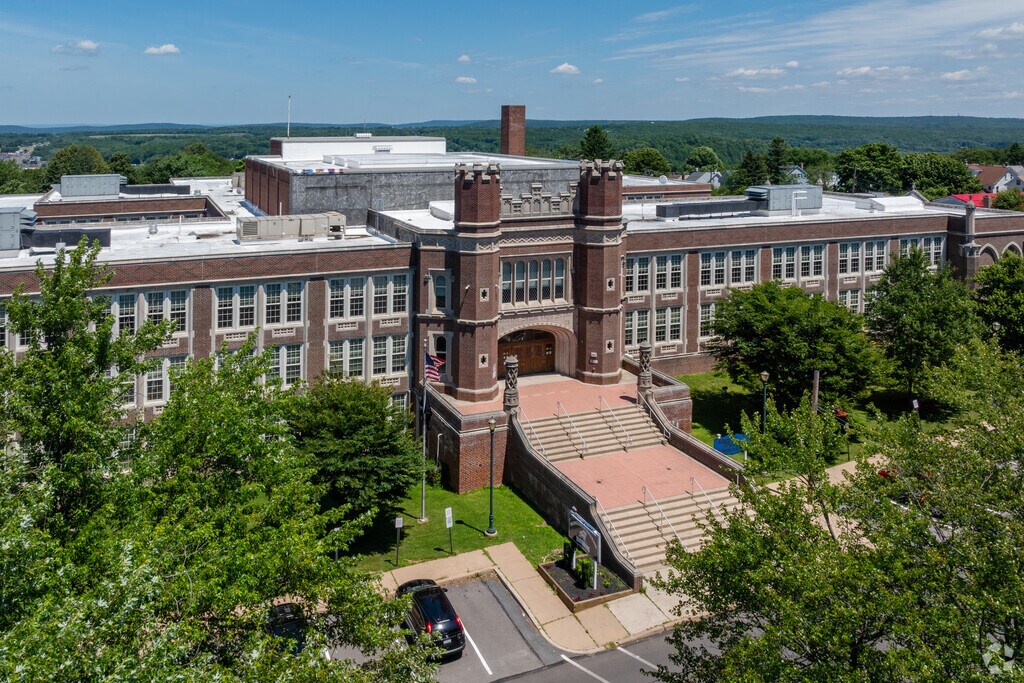Students can walk easily from residential areas to Hazleton Elementary/Middle School.