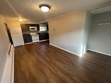 304 E Lehr Ave, Ada, OH 45810 - photo 4