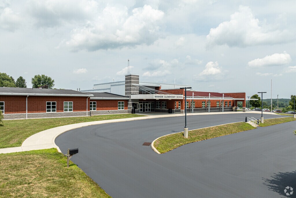 Manheim Elementary School is an above average, public school located in Glenville, PA.