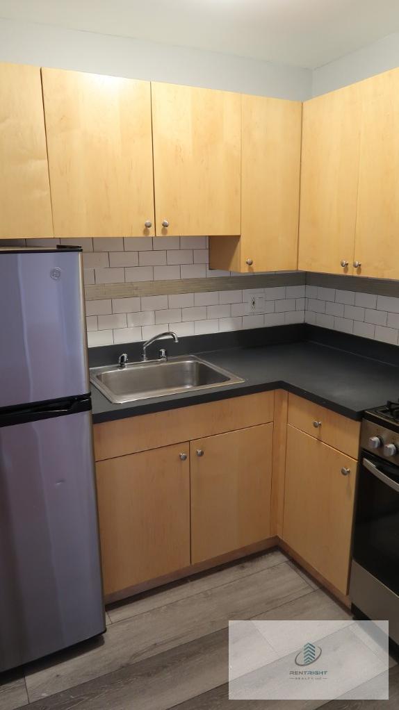 755 W Buena Ave Unit 104, Chicago, IL 60613