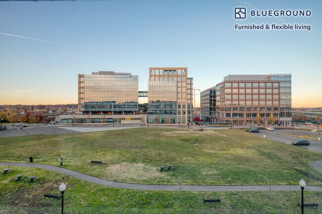 731 Seaton Ave unit FL4-ID604, Alexandria, VA 22305 - photo 5