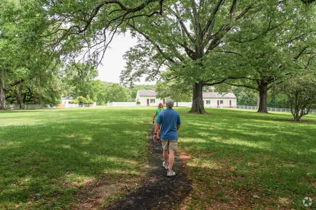 Many of Natchez’s antebellum home tours include powerful stories about the history of slavery and the people who built and worked on these properties.