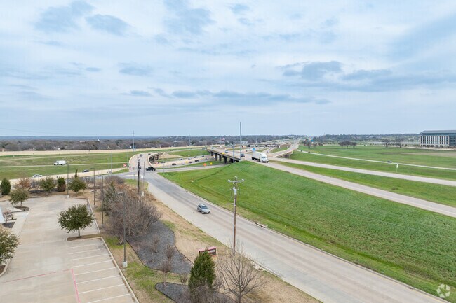 Ft. Worth's Trophy Club access, where connectivity meets serenity.