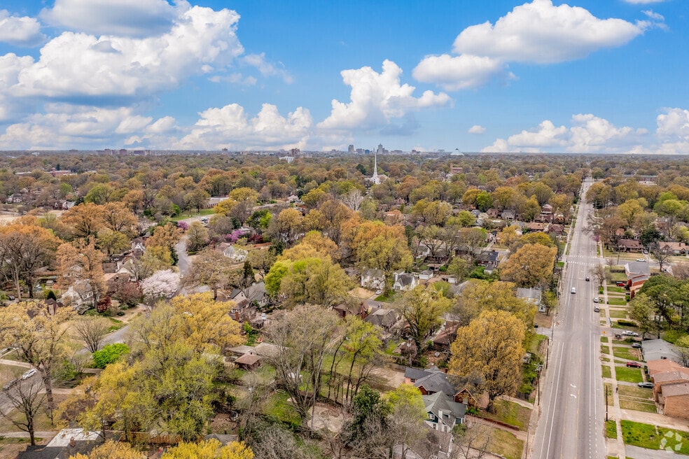 NH_Hyde_Park_541720_P2_v1_VS_042324