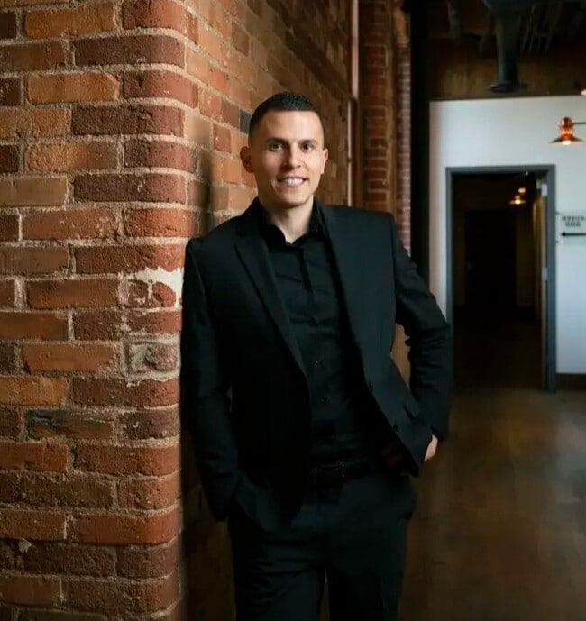 Agent Photo
