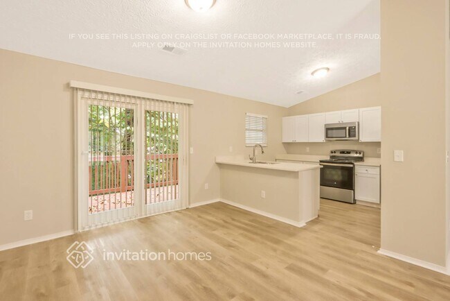 2271 Ridge Trails Ct, Lithonia, GA 30058 - photo 5