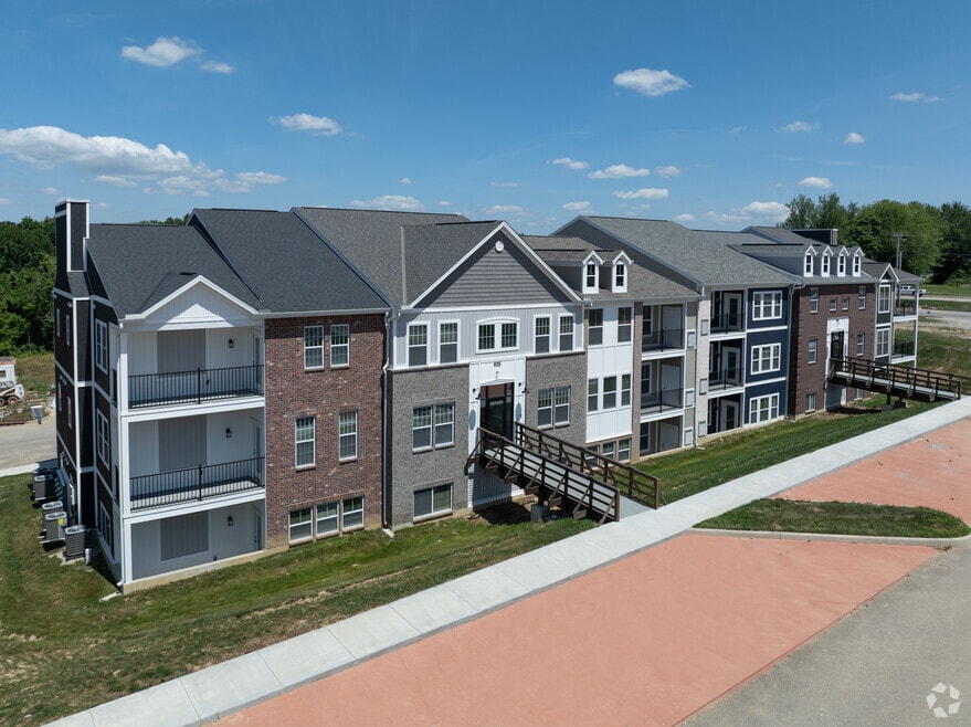 Hamlet on the Bend, Hebron, KY 41048 - photo 1