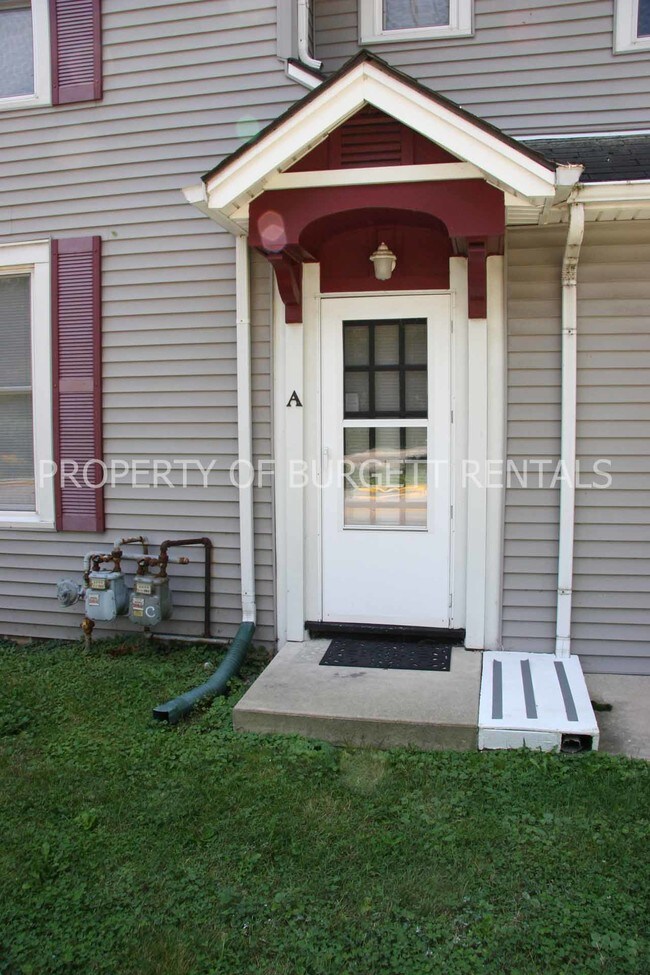 491 Robinson St unit B-1, West Lafayette, IN 47906 - photo 4