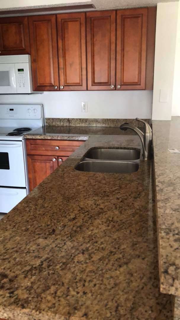 18890 NW 57th Ave unit 309, Hialeah, FL 33015 - photo 4