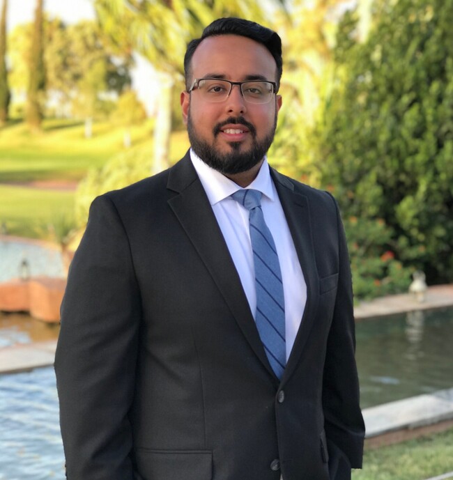 Agent Photo