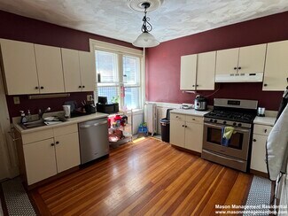317 Saint Paul St Unit 1, Brookline, MA 02446
