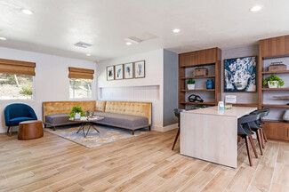 881 Soft Wind Rd, Vista, CA 92081