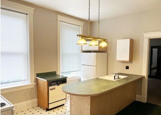 2922 Jefferson Ave, Cincinnati, OH 45219