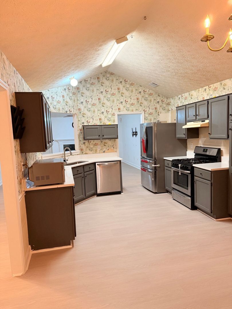 1360 Avalon Dr, Lawrenceville, GA 30044 - photo 1