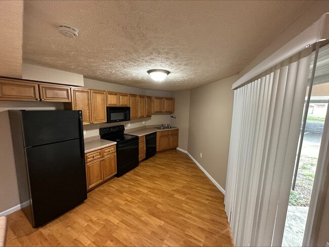 401 S Busey Ave unit 1, Urbana, IL 61801 - photo 6