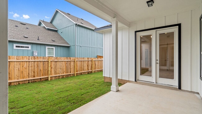 7503 Boyd Haven Dr, Austin, TX 78744 - photo 2