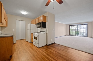 7150 Cahill Rd, Edina, MN 55439