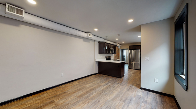 1819 E Carson St unit 200, Pittsburgh, PA 15203 - photo 7