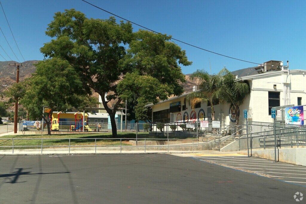 Hillside Elementary School, Rankings & Reviews