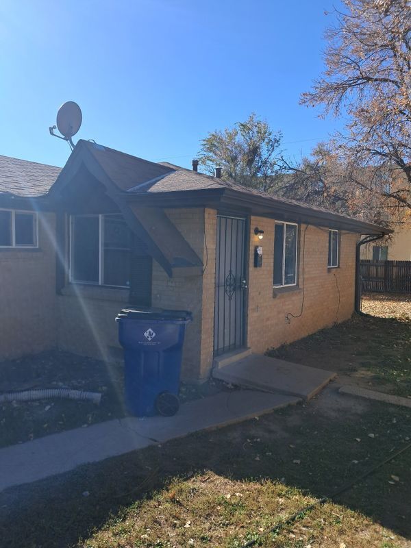 1011 Emporia St, Aurora, CO 80010