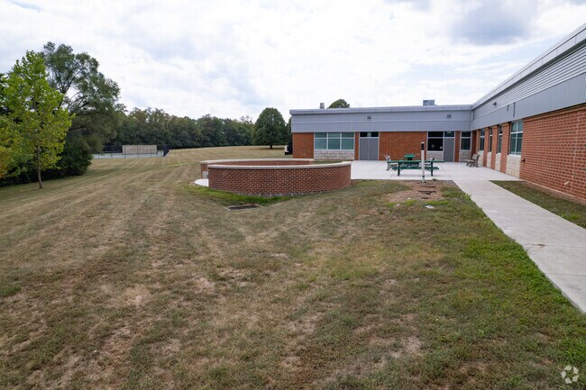 Lamberton Middle School has tons of outdoor areas for activities.