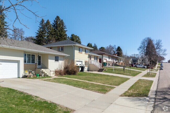 Many homes in Highland Acres are either mid-century split-level or ranch style homes.