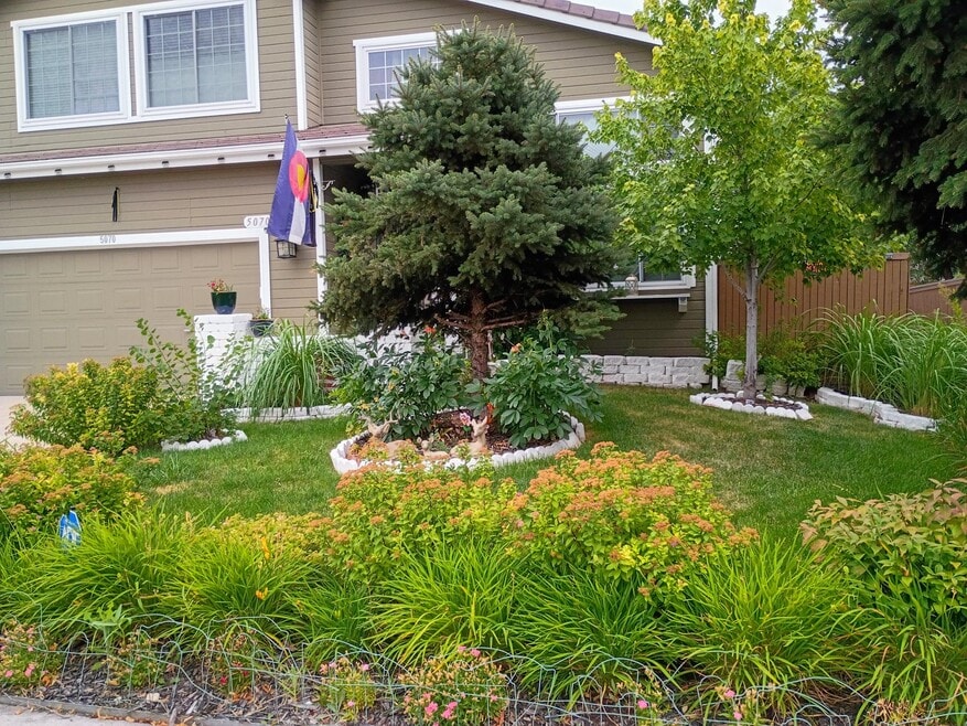 5070 Fenwood Dr unit Zoii's, Highlands Ranch, CO 80130 - photo 1