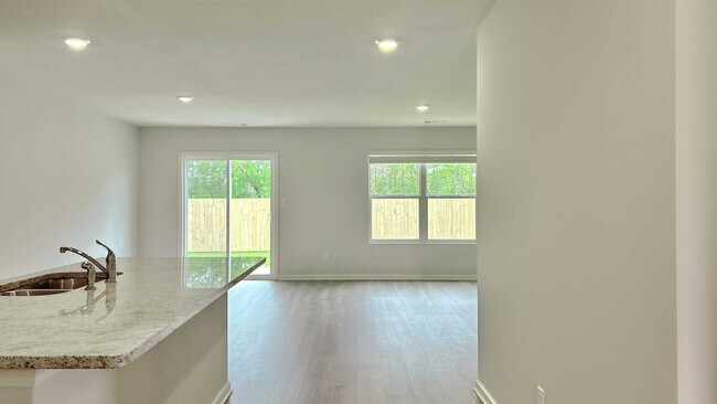 96 Clearwater Dr unit 36207489, Brookland, AR 72417 - photo 4